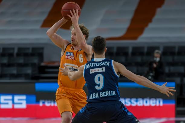 化与赛场表 化与赛场表